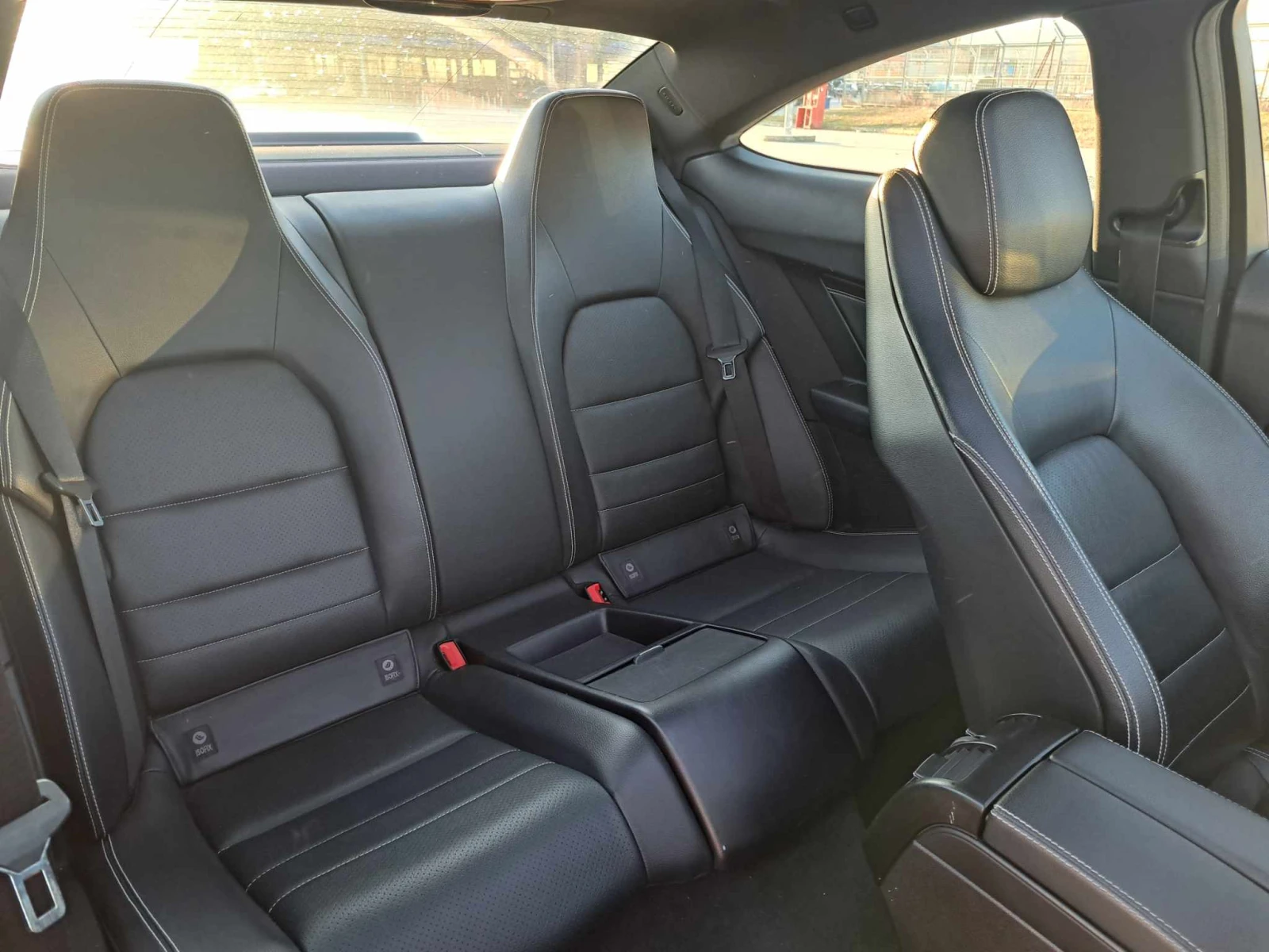 Mercedes-Benz C 220 AMG-Пакет, снимка 7 - Автомобили и джипове - 54280992