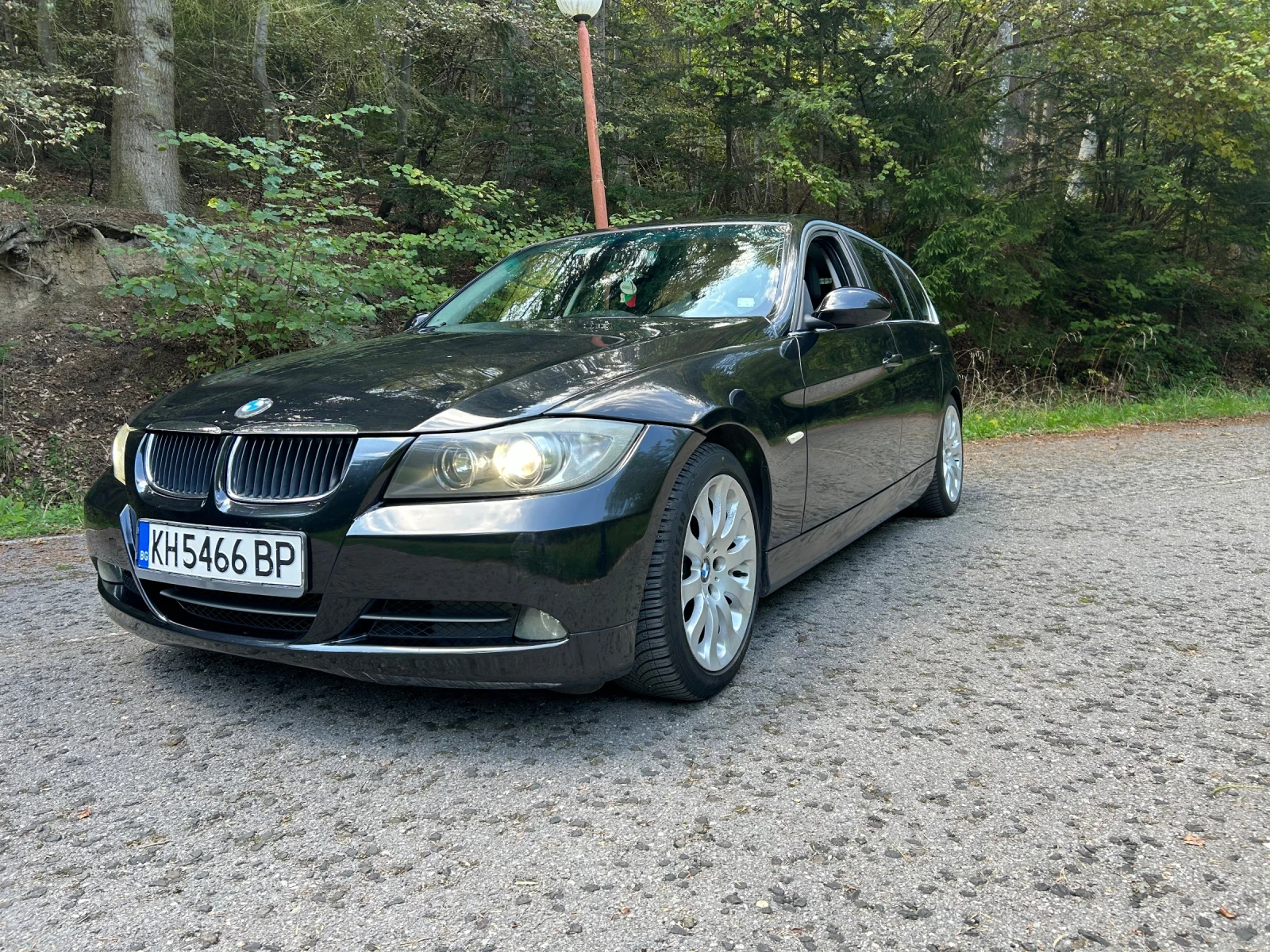 BMW 330 Навигация, кожен салон, снимка 8 - Автомобили и джипове - 54392326