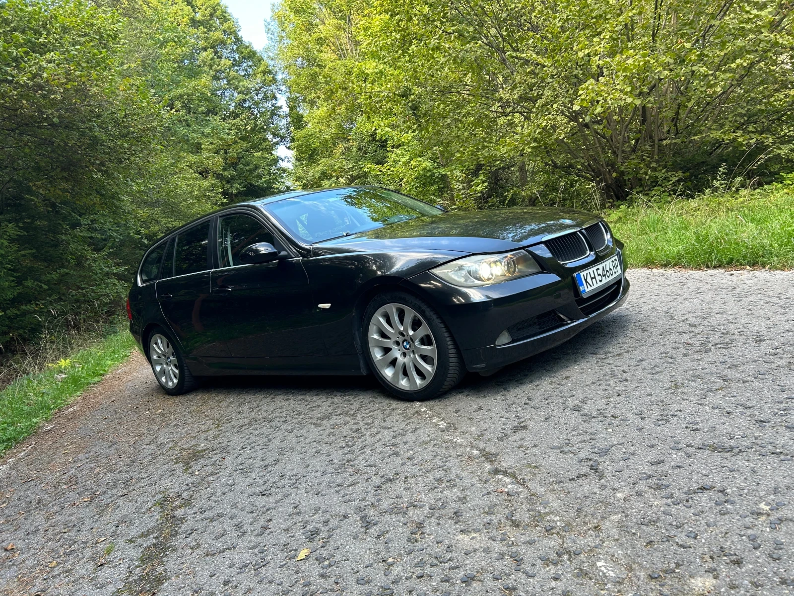 BMW 330 Навигация, кожен салон, снимка 6 - Автомобили и джипове - 54392326
