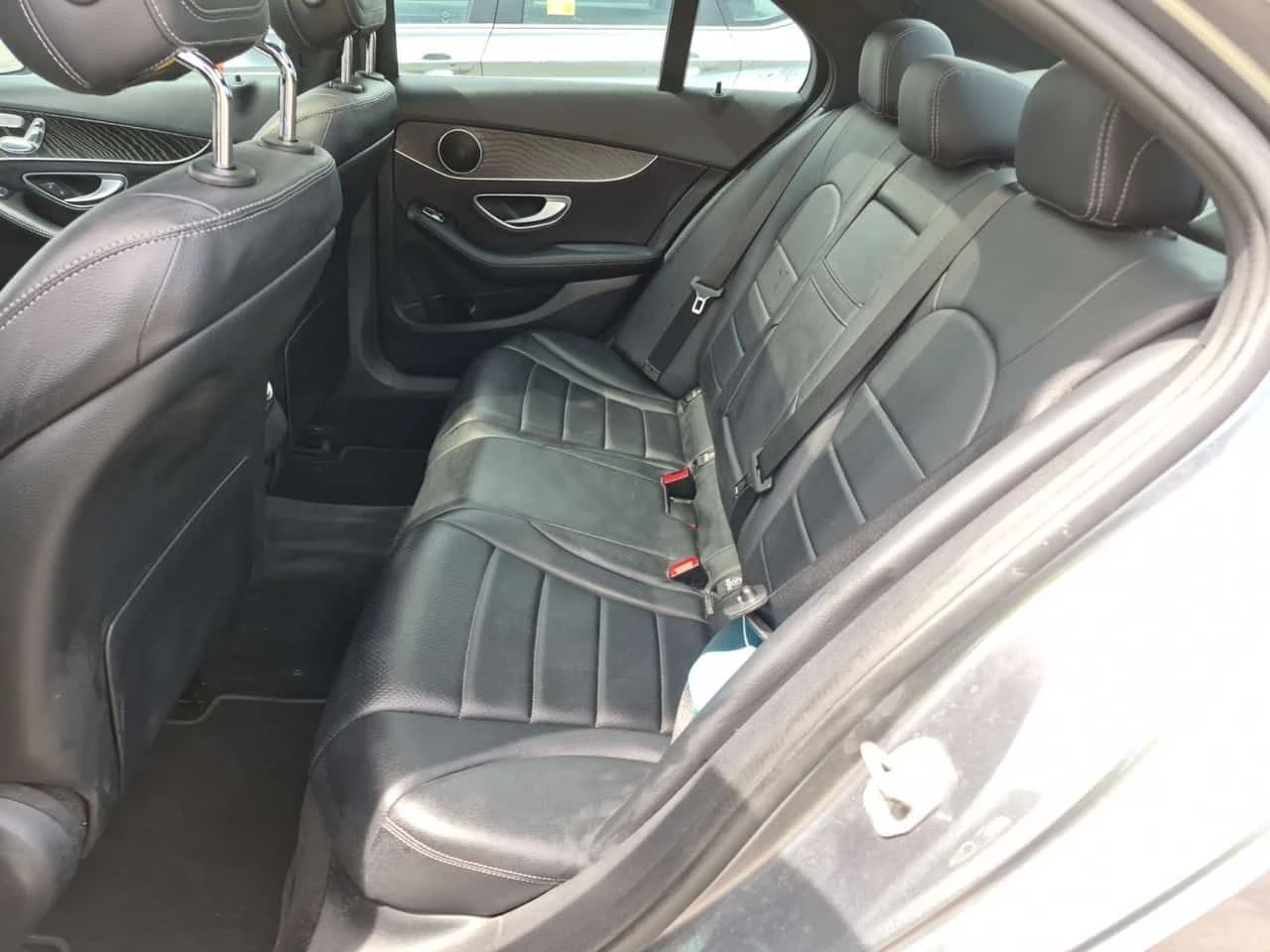 Mercedes-Benz C 300 CARFAX, снимка 11 - Автомобили и джипове - 54590043