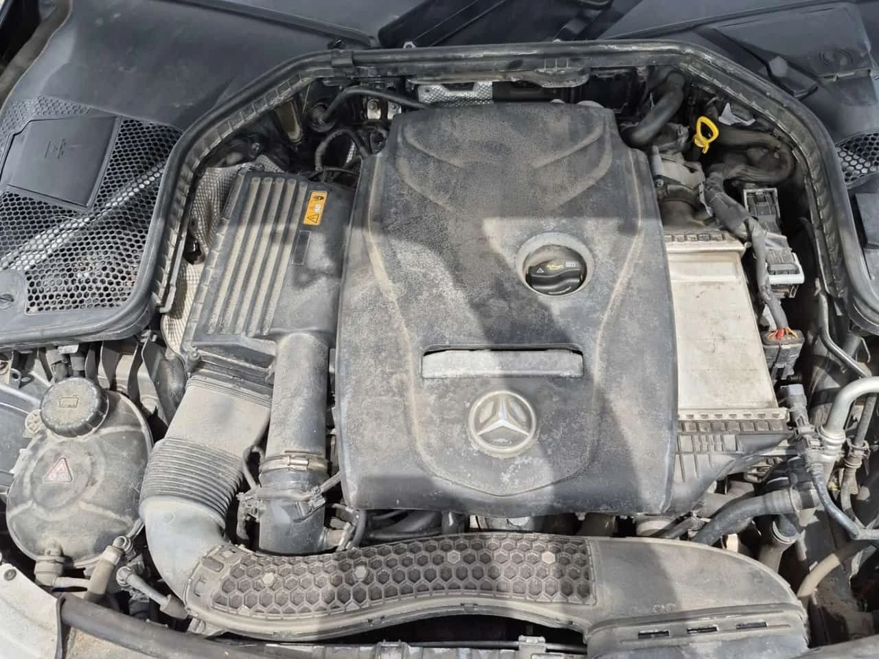 Mercedes-Benz C 300 CARFAX, снимка 16 - Автомобили и джипове - 54590043