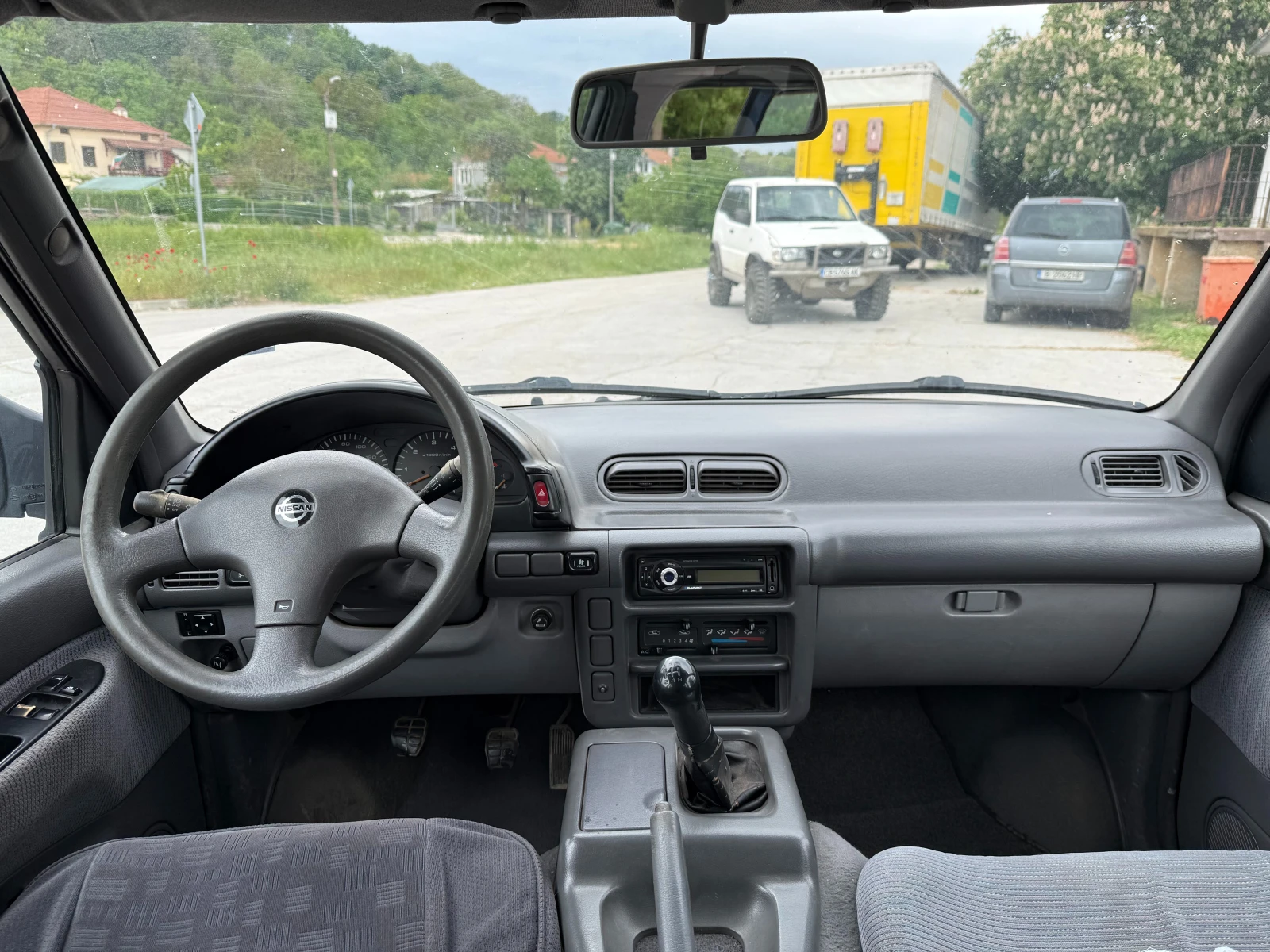 Nissan Serena, снимка 11 - Автомобили и джипове - 54631892