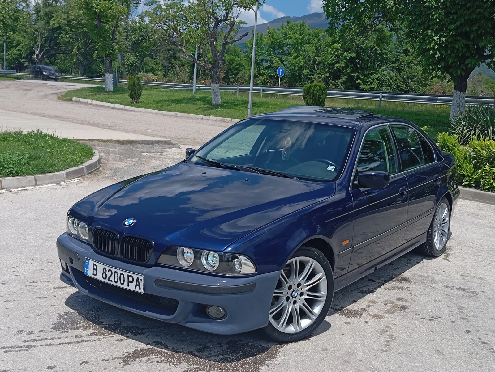BMW 525