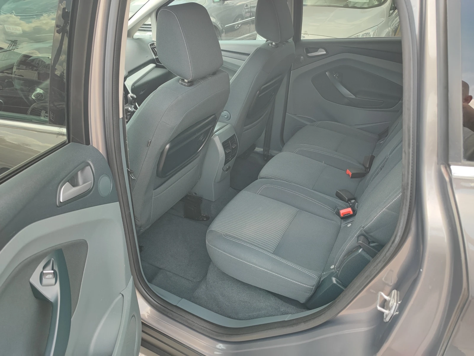 Ford C-max 1.6D-116ks-6sk-TITANIUM- ПАРКТРОНИК-, снимка 15 - Автомобили и джипове - 54821903