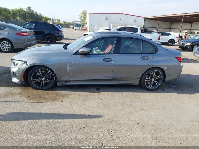 BMW 330 2.0l I, снимка 6 - Автомобили и джипове - 54831586