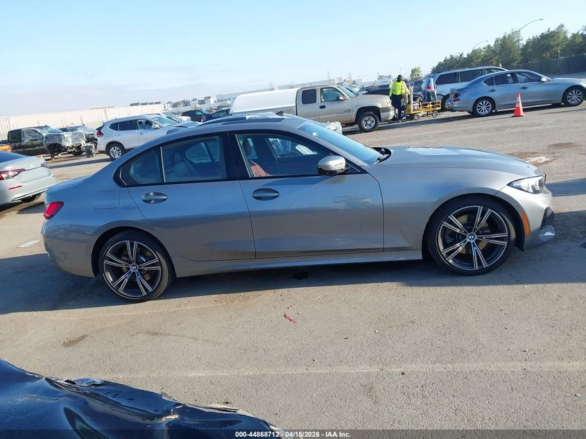 BMW 330 2.0l I, снимка 13 - Автомобили и джипове - 54831586