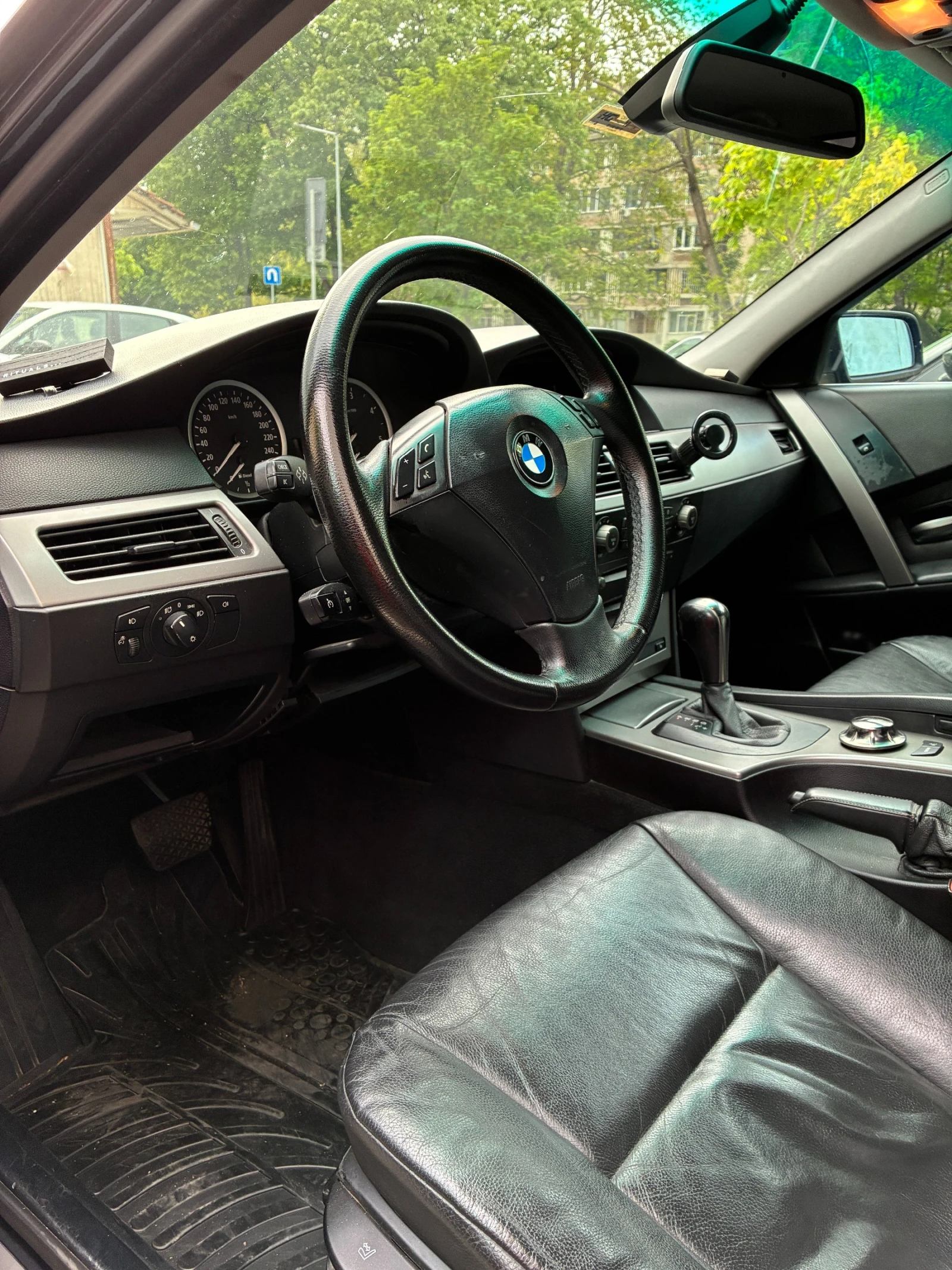 BMW 525, снимка 5 - Автомобили и джипове - 55080774