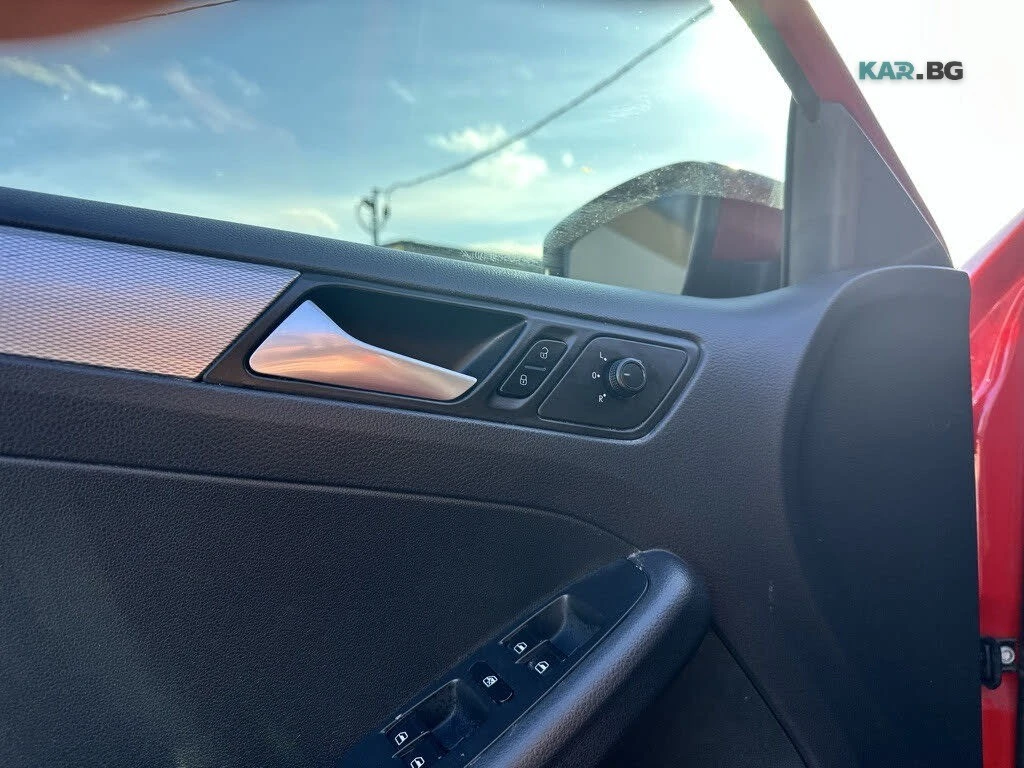 VW Jetta * COMFORTLINE* АвтоКредит * (ЦЕНА ДО БГ), снимка 10 - Автомобили и джипове - 55091053