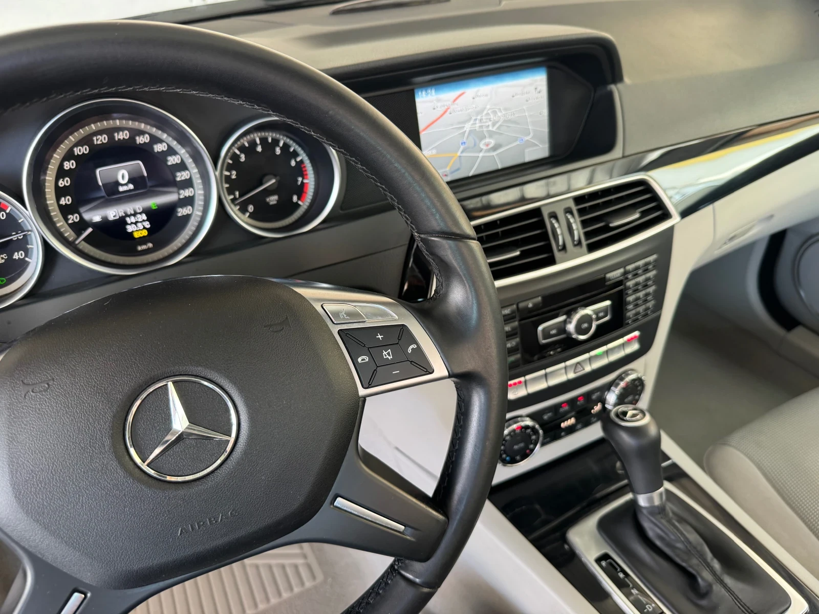 Mercedes-Benz C 200  C 200 BlueEfficiency* FACE LIFT* EURO 5* НОВА, снимка 9 - Автомобили и джипове - 55491934