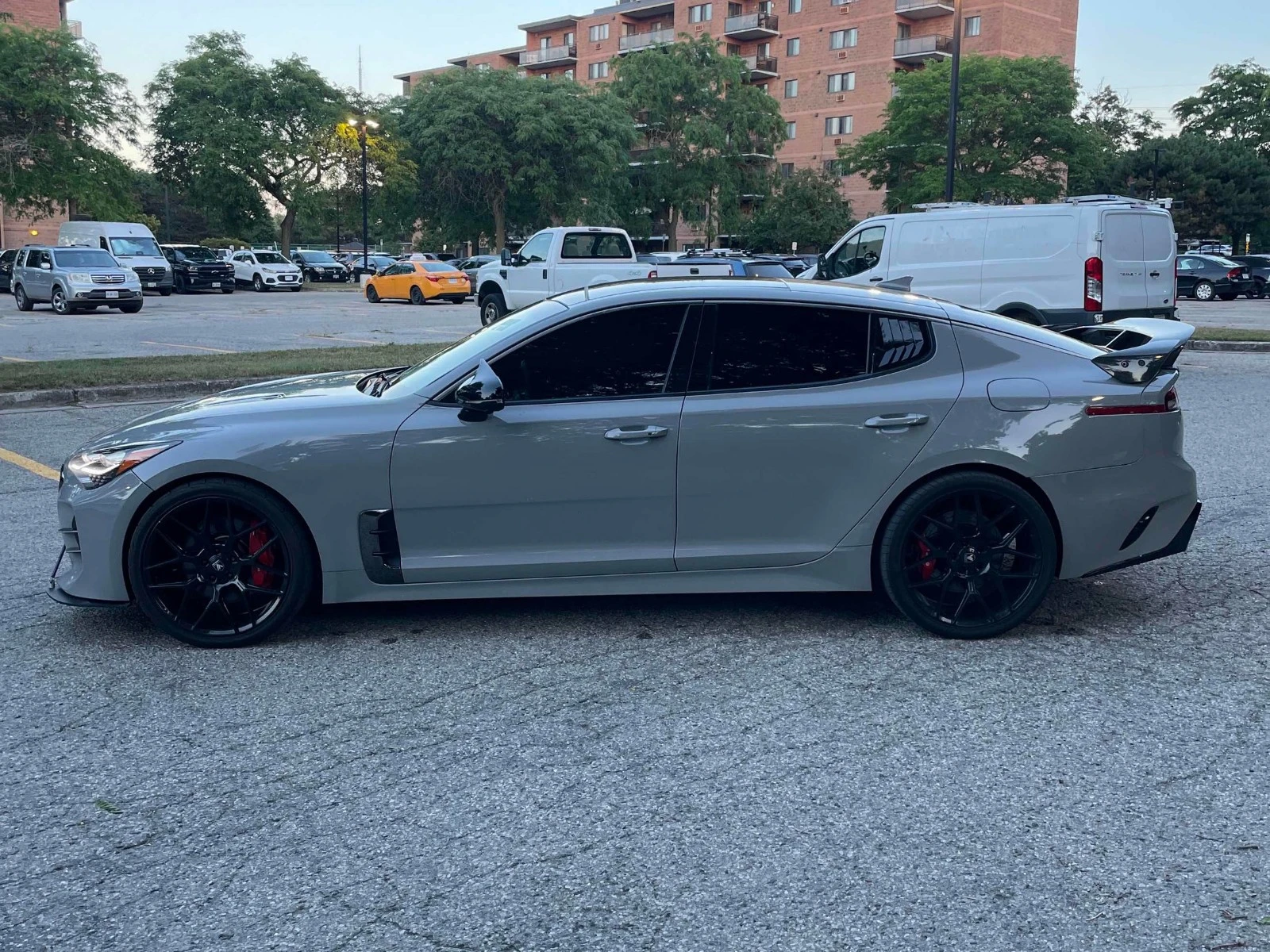 Kia Stinger GT Elite * HUD * 360 * АвтоКредит * (ЦЕНА ДО БГ), снимка 3 - Автомобили и джипове - 55495265