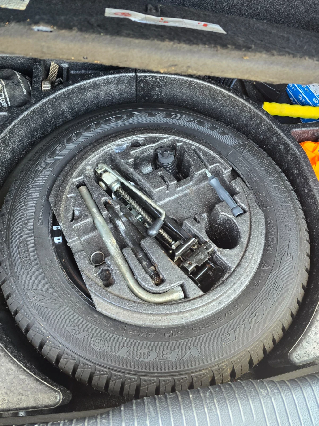 VW Golf, снимка 11 - Автомобили и джипове - 55571199