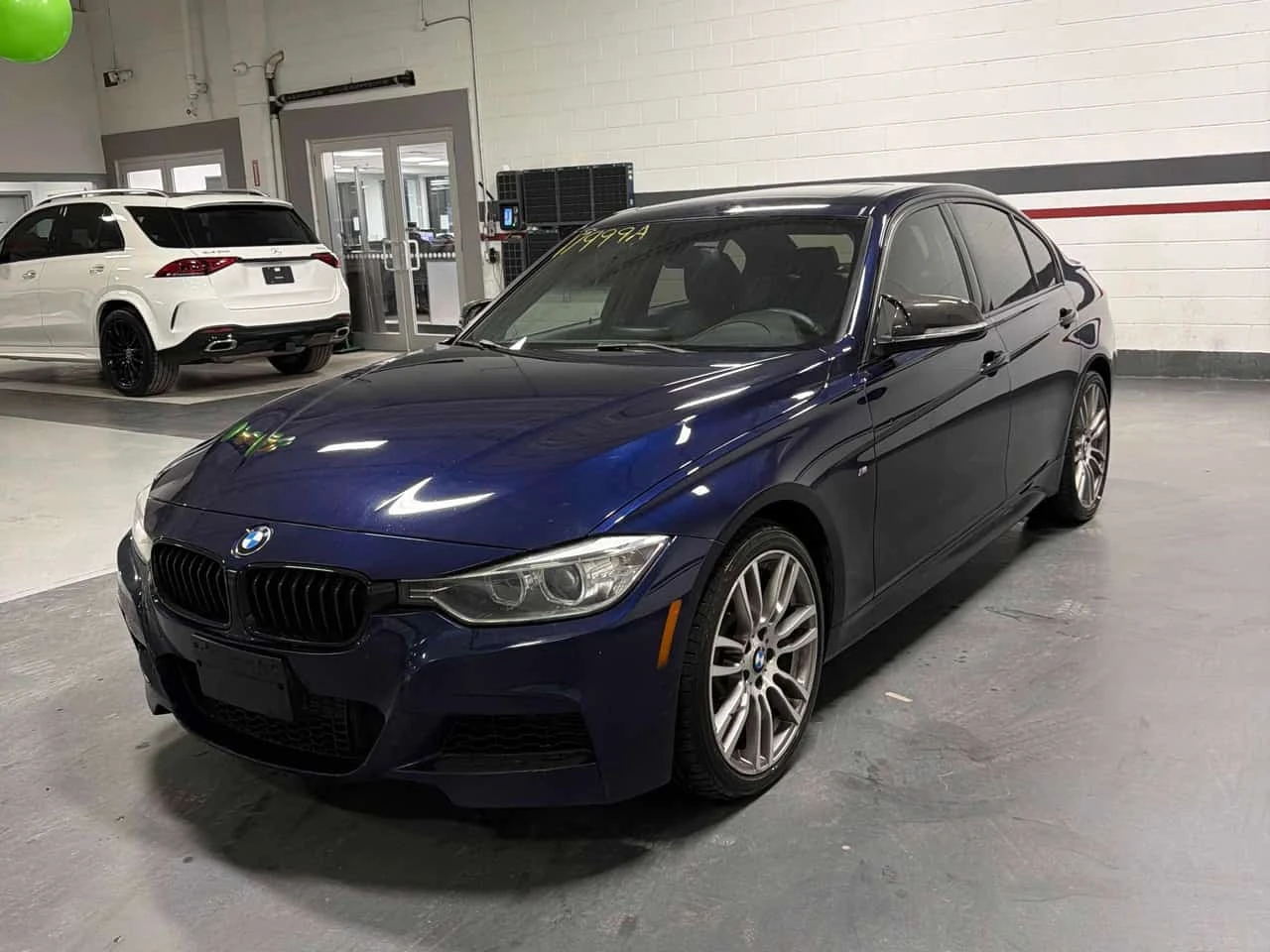 BMW 335 * 335i xDrive * АВТОКРЕДИТ БЕЗ ПЪРВОНААЛНА ВНОСКА*