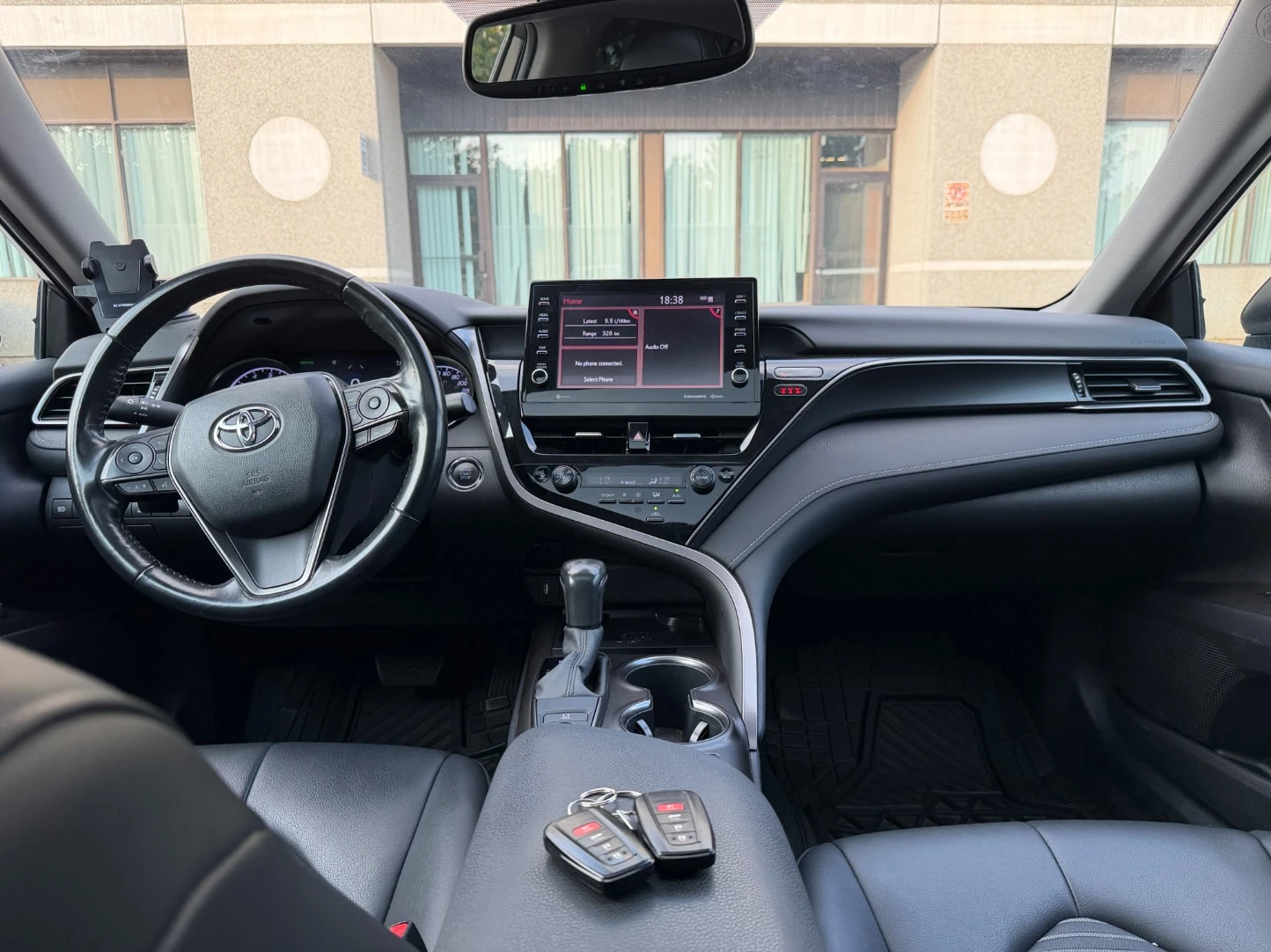 Toyota Camry * SE * CARFAX * ОПЦИЯ ЗА ФИНАНСИРАНЕ, снимка 13 - Автомобили и джипове - 55799929