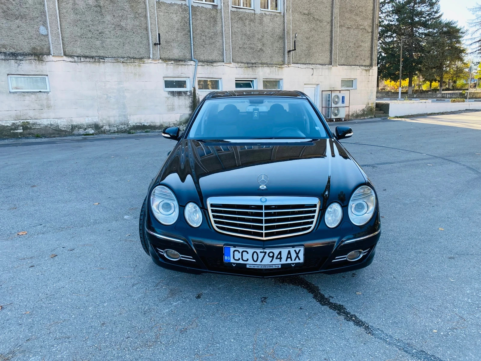Mercedes-Benz E 320, снимка 2 - Автомобили и джипове - 55931847