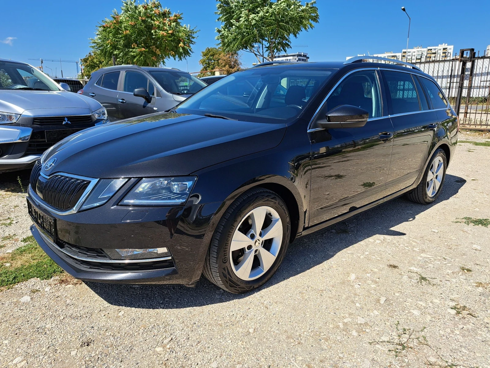 Skoda Octavia 2.0 D Дистроник , снимка 2 - Автомобили и джипове - 55938748