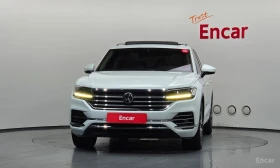 VW Touareg 3.0 TDI Prestige/ПОДГРЕВ/ПАНОРАМА/ОБДУХВАНЕ/КОЖА/ | Auto.bg — изображение 3