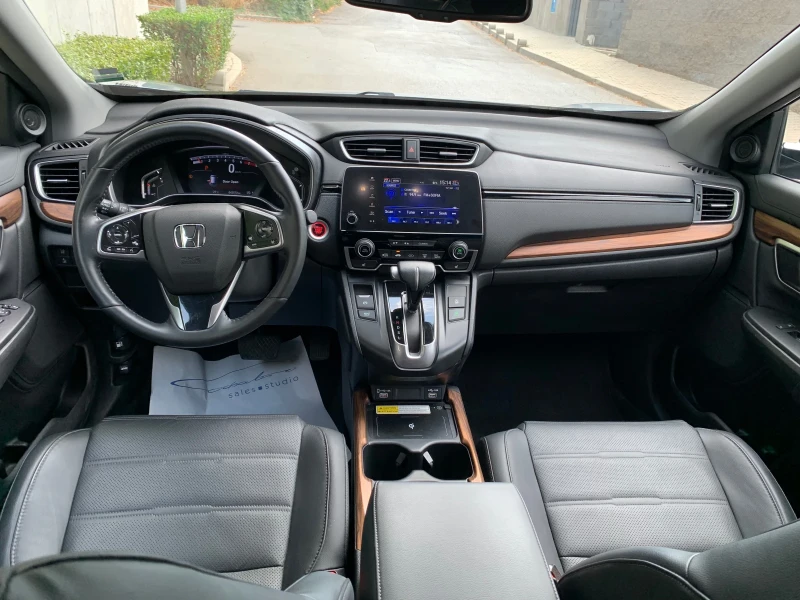 Honda Cr-v Touring AWD Distronic, снимка 10 - Автомобили и джипове - 47982739