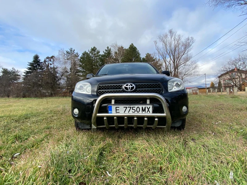 Toyota Rav4, снимка 14 - Автомобили и джипове - 48350689