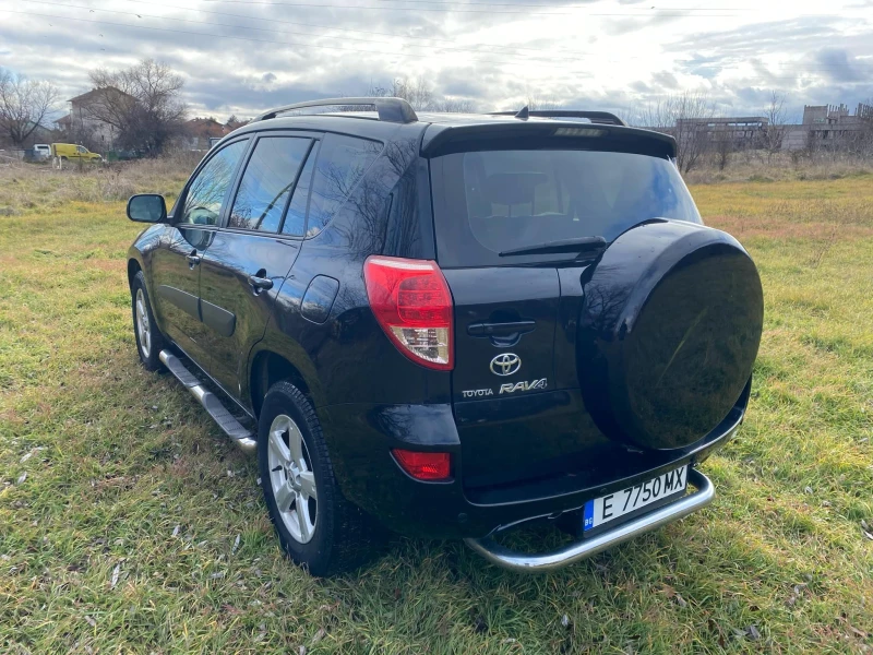 Toyota Rav4, снимка 2 - Автомобили и джипове - 48350689