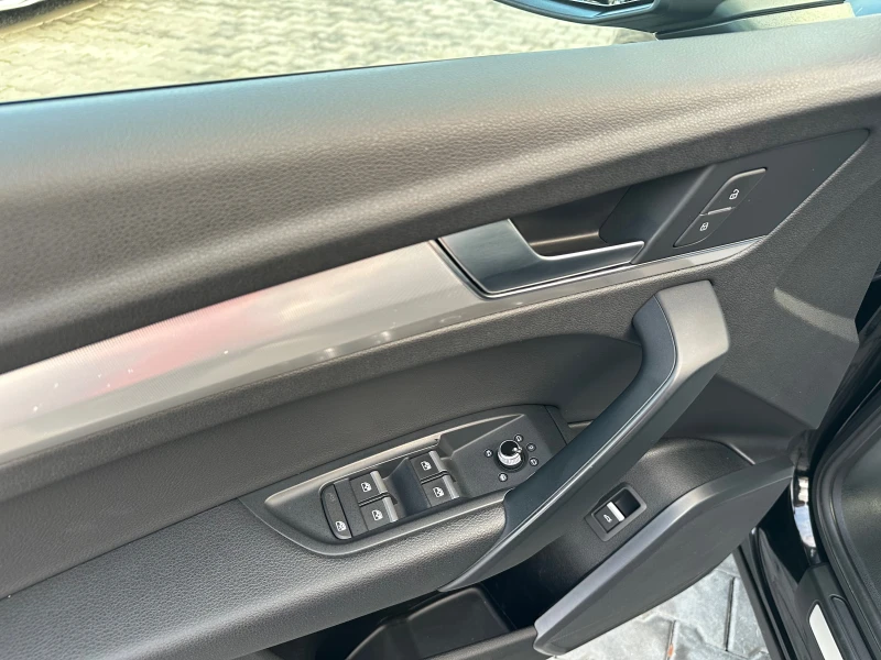 Audi Q5 2.0TDI* 190kc* DIGITAL* AMBIENT* KEYLESS* LED* NAV, снимка 12 - Автомобили и джипове - 52282103