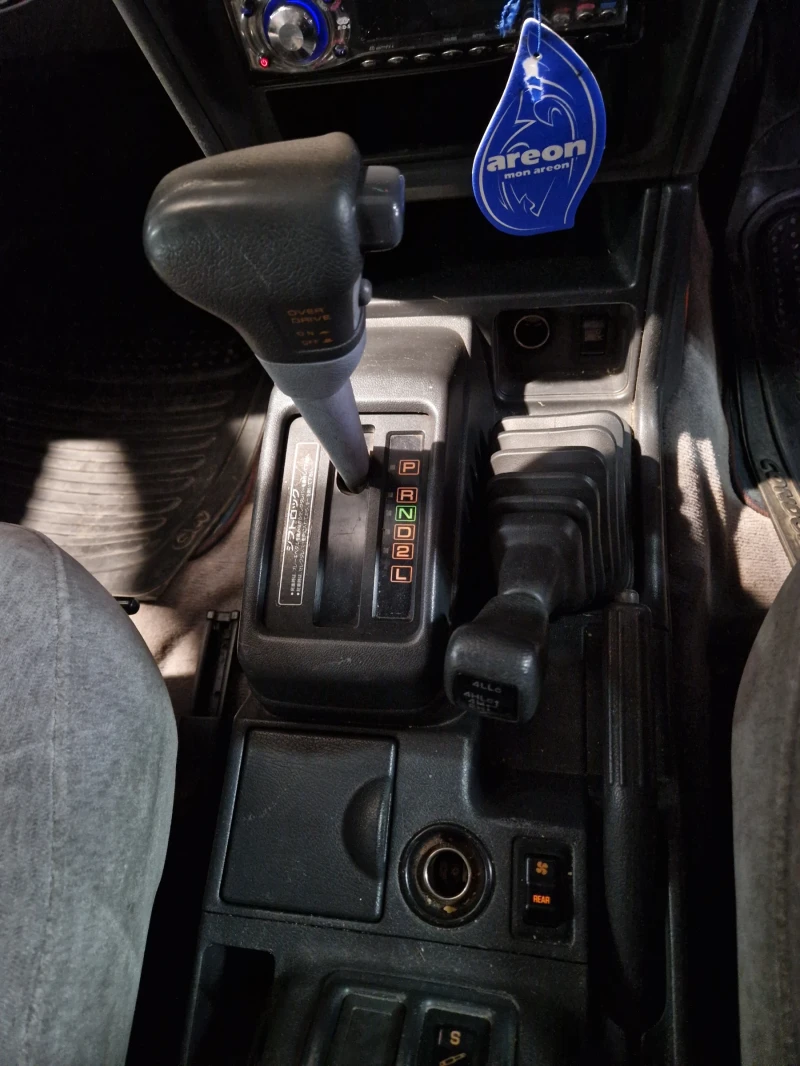 Mitsubishi Pajero 2.5 TDI, снимка 15 - Автомобили и джипове - 53194521