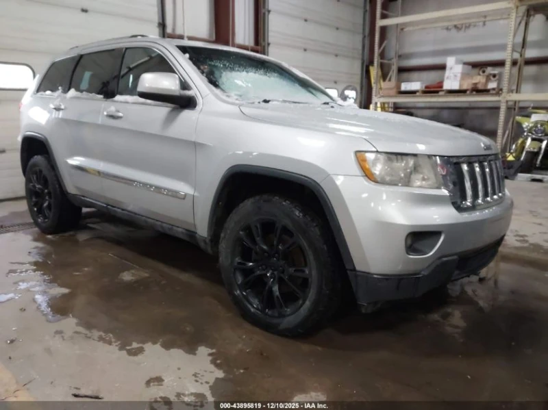 Jeep Grand cherokee 3.6L V-6 DOHC, VVT, 290HP 4X4 Drive