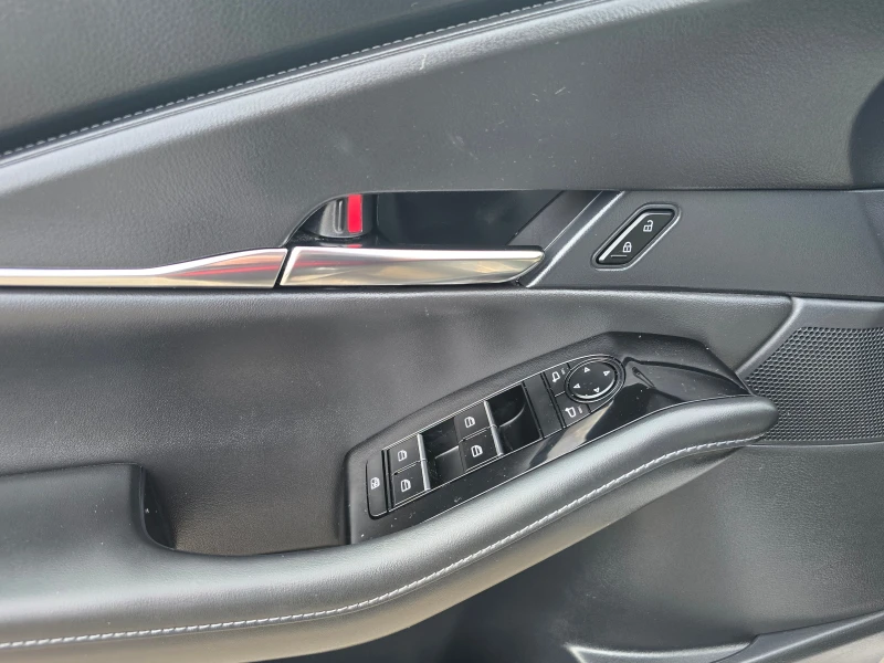 Mazda CX-30 2.5i/AWD/Авт./Лизинг, снимка 9 - Автомобили и джипове - 53223374