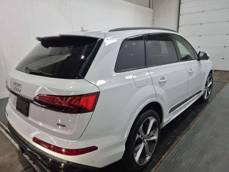 Audi Q7 PROGRESSIV  CARFAX, снимка 3 - Автомобили и джипове - 53517215
