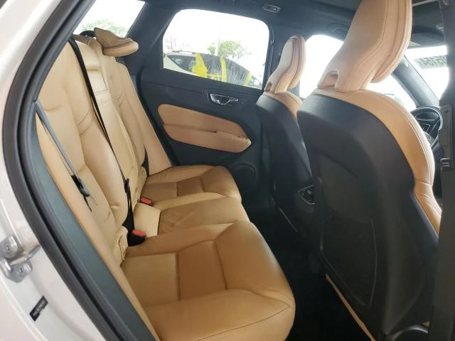 Volvo XC60 T6 INSCRIPTION, снимка 11 - Автомобили и джипове - 47496905