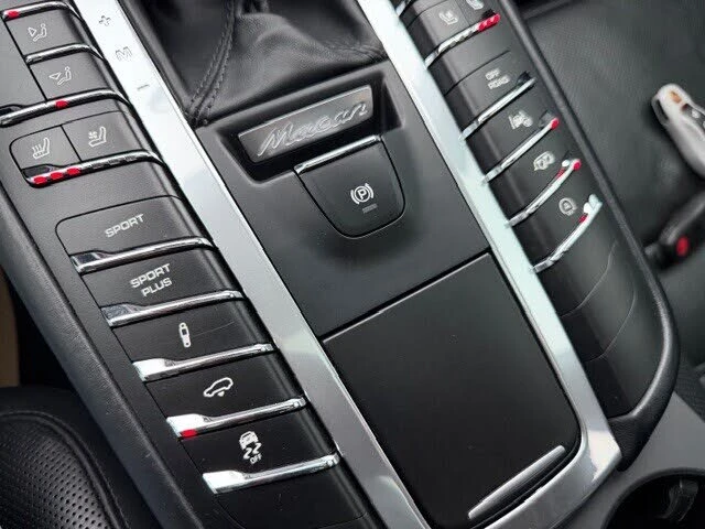 Porsche Macan Turbo* АвтоКредит * (ЦЕНА ДО БГ), снимка 14 - Автомобили и джипове - 53974543