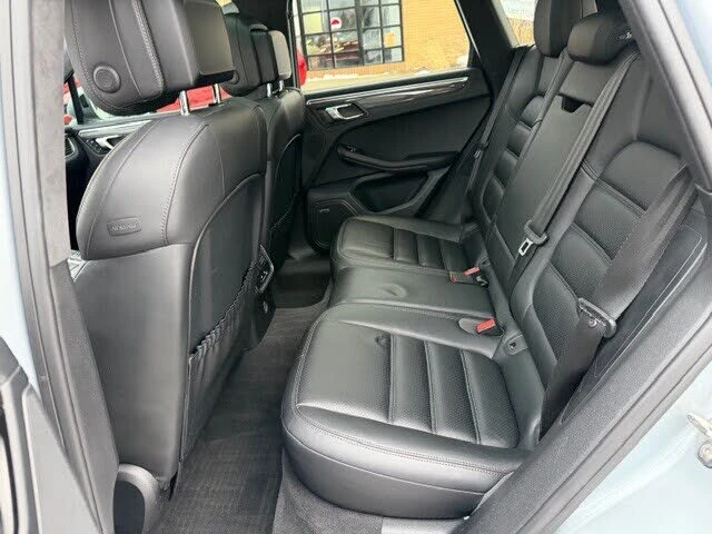 Porsche Macan Turbo* АвтоКредит * (ЦЕНА ДО БГ), снимка 16 - Автомобили и джипове - 53974543