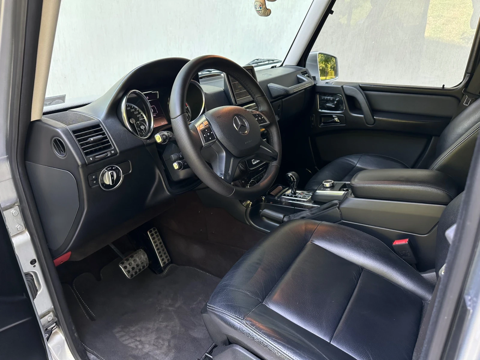 Mercedes-Benz G 350 РЕГИСТРИРАН / ПОДГРЕВ  - изображение 9
