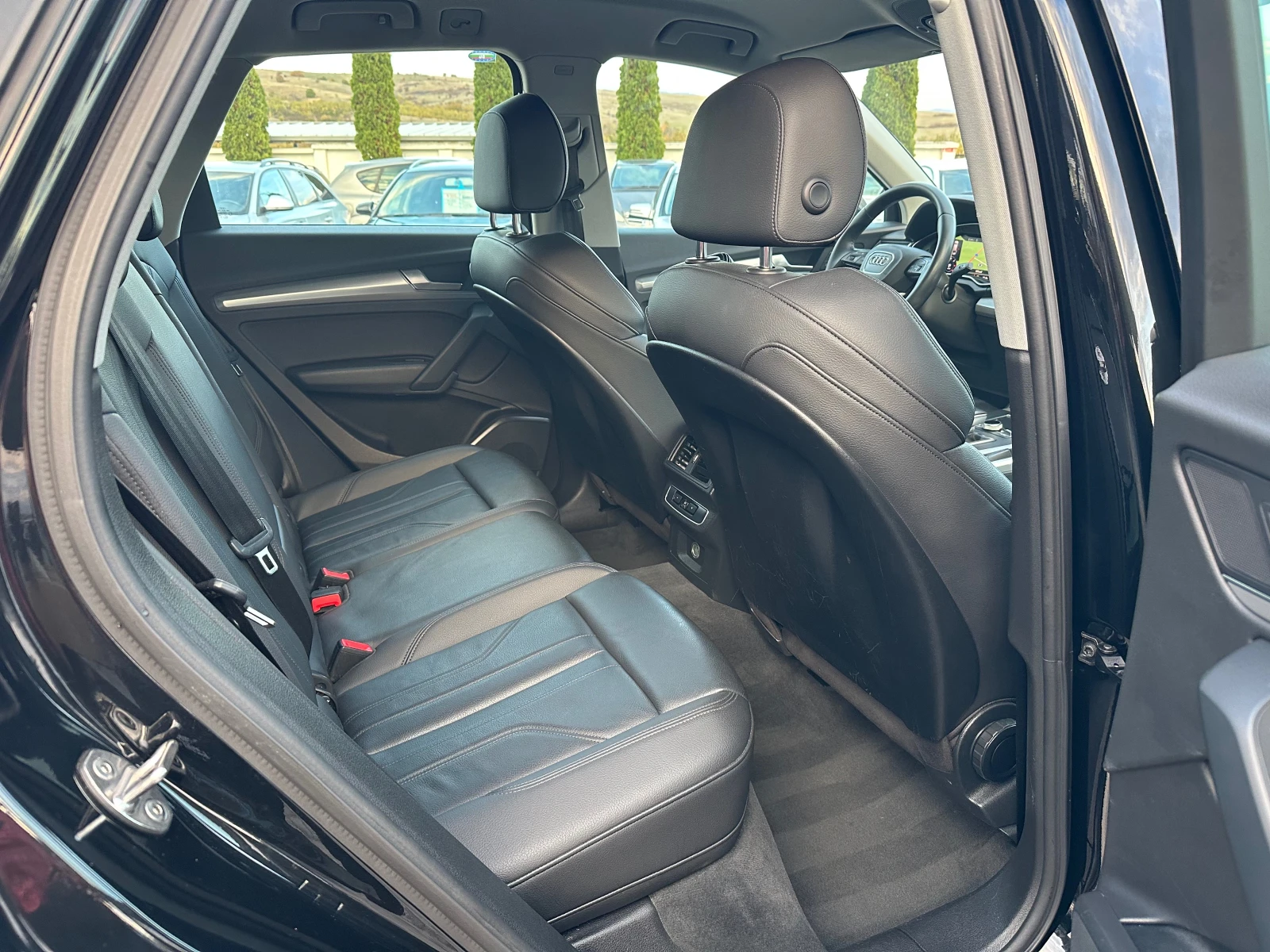 Audi Q5 2.0TDI* 190kc* DIGITAL* AMBIENT* KEYLESS* LED* NAV - изображение 7