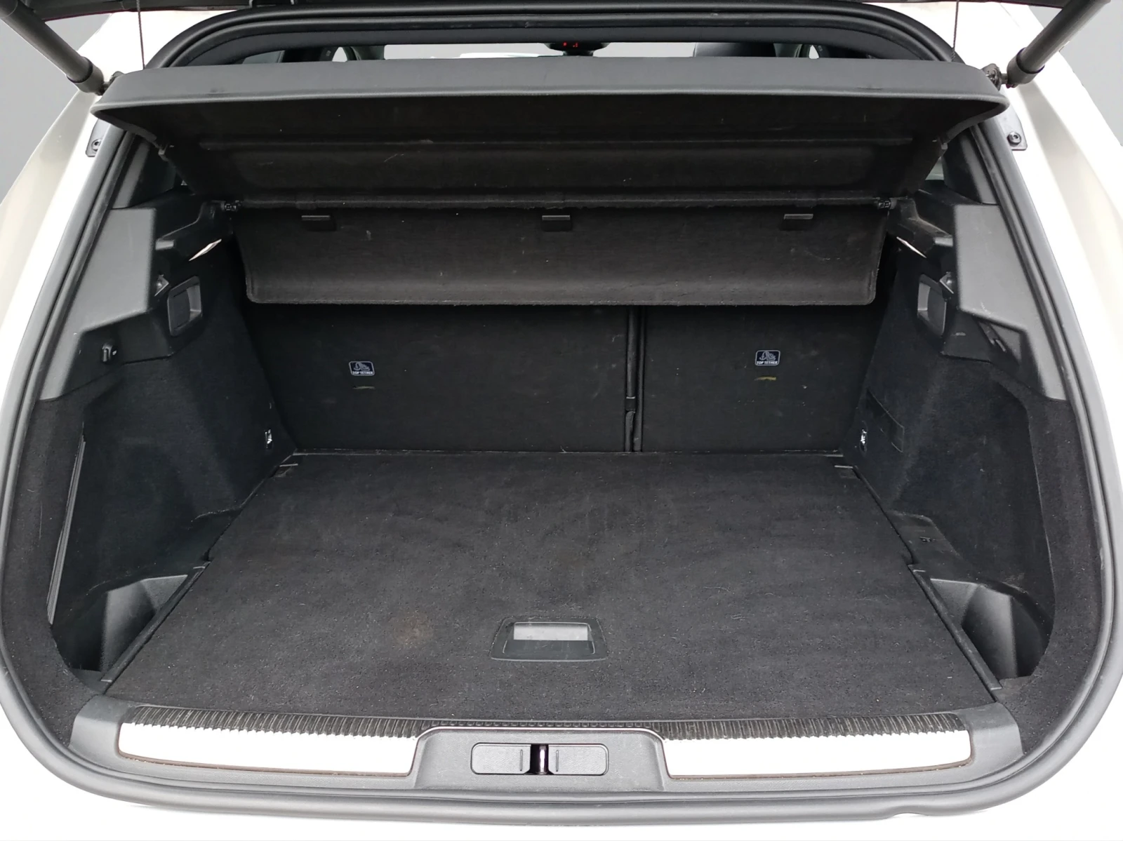 DS DS 7 Crossback RIVOLI 1.6 PureTech 180 EAT8, снимка 14 - Автомобили и джипове - 53969340