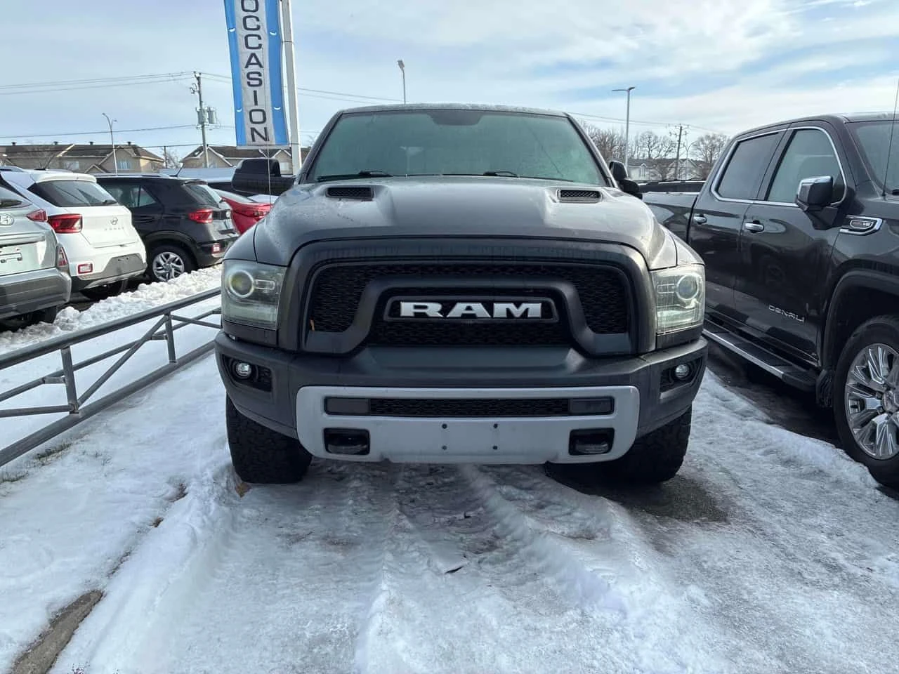 Dodge RAM 1500 * Rebel* ГЛАВНО ПРЕДСТАВИТЕЛСТВО НА VOLKSWAGEN*   , снимка 3 - Автомобили и джипове - 53983607