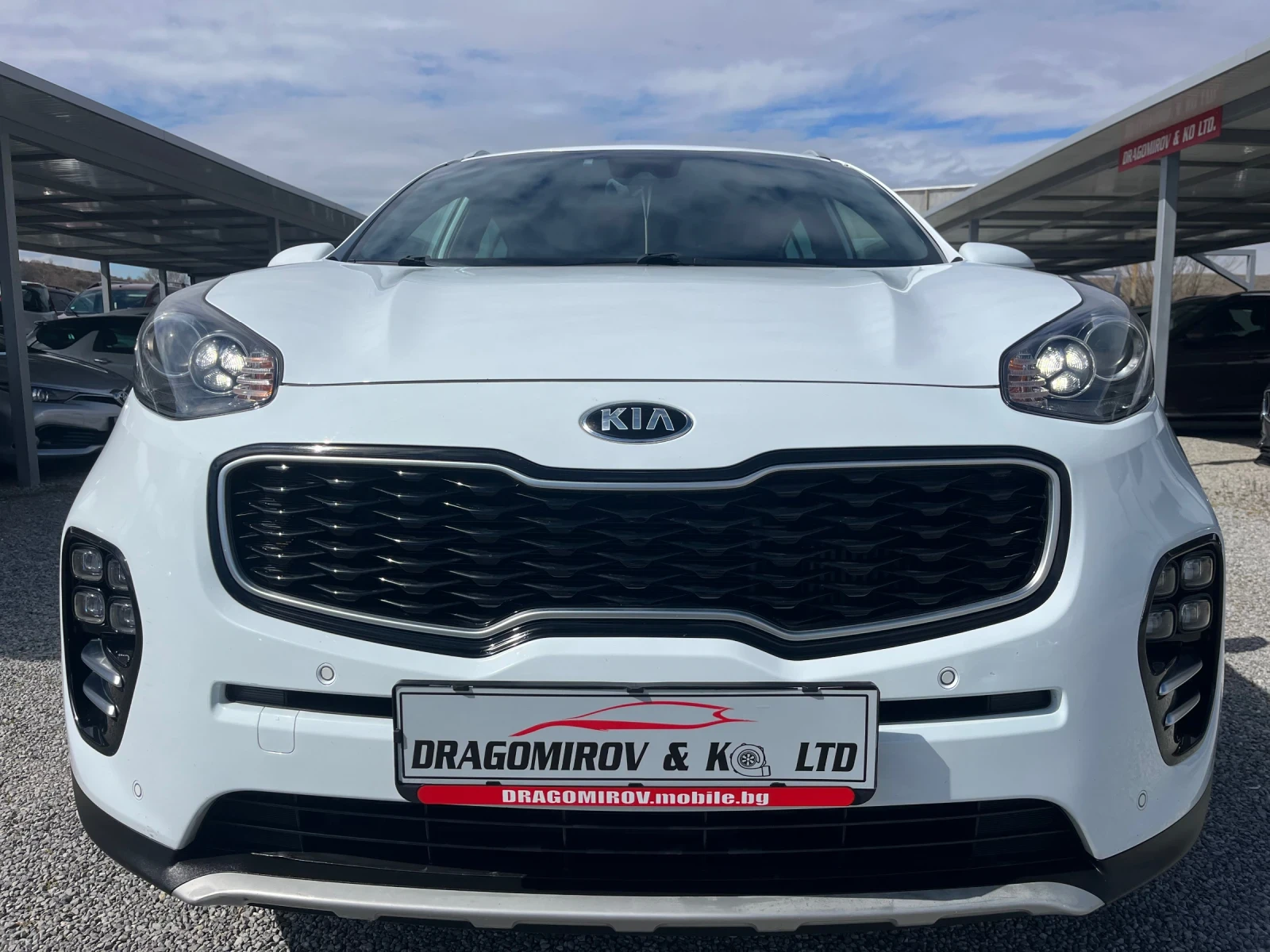 Kia Sportage Gt-Line 141.000км Сервизирана само в Киа, снимка 2 - Автомобили и джипове - 54045762