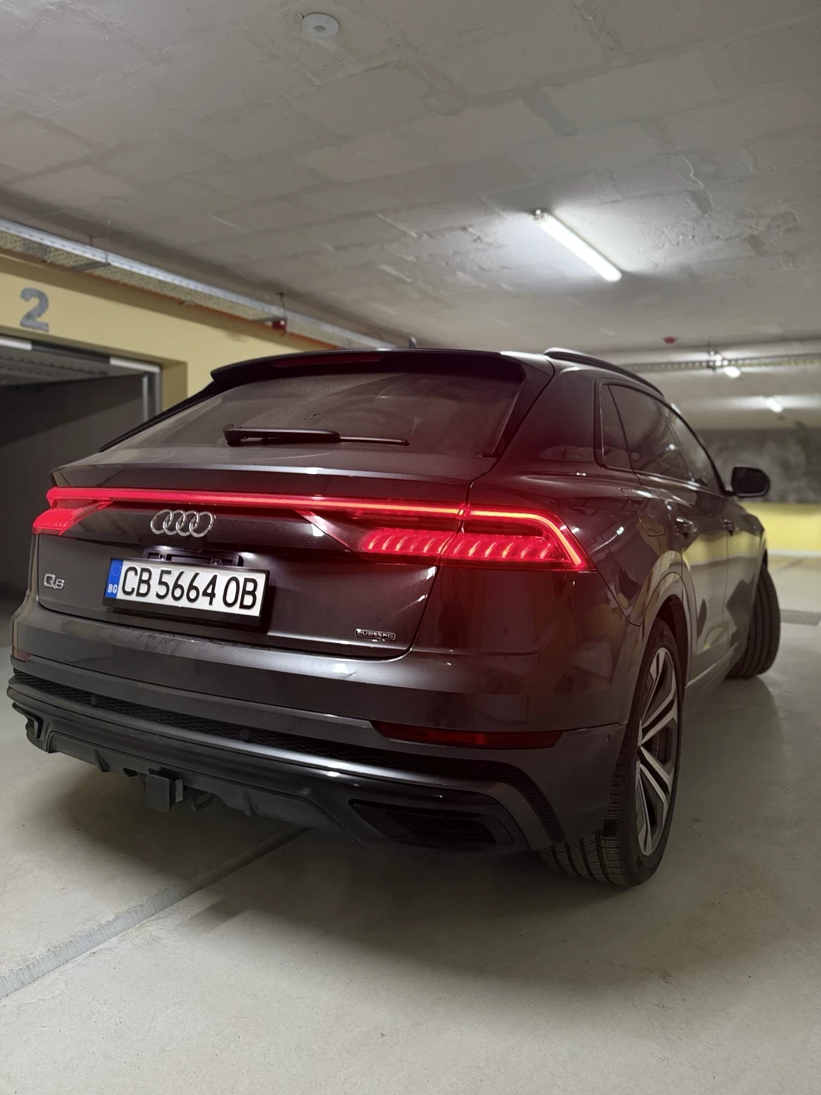 Audi Q8 Technik* S-line* Distronic* 360View* Масажи* Soft-, снимка 4 - Автомобили и джипове - 54109494