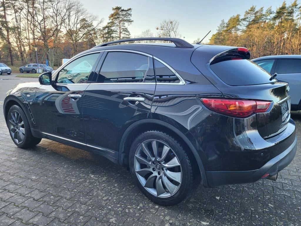 Infiniti QX70 S 3.7, снимка 7 - Автомобили и джипове - 54283552