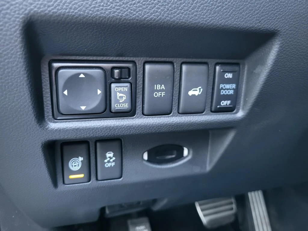 Infiniti QX70 S 3.7, снимка 11 - Автомобили и джипове - 54283552