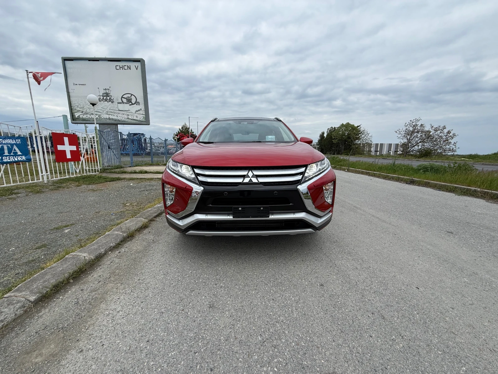 Mitsubishi Eclipse Cross AUT. NAVI HEAD UP 360 PANORAMA ШВЕЙЦАРИЯ, снимка 4 - Автомобили и джипове - 54385473