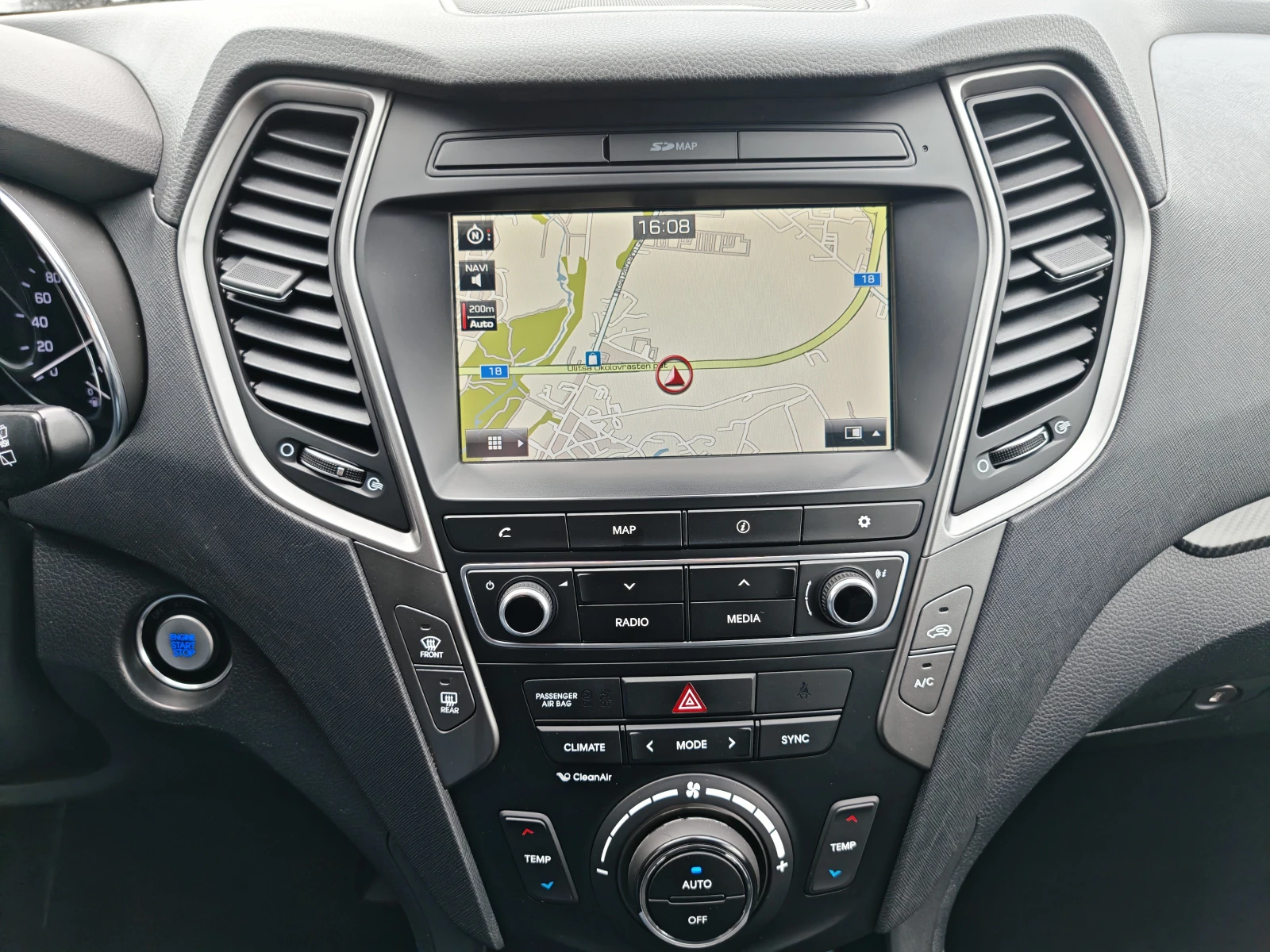 Hyundai Santa fe 4X4/2.2crdi/200kc/ПАНОРАМА/ПОДГРЯВАНЕ/СВ.ТЕГЛИЧ, снимка 15 - Автомобили и джипове - 54513513