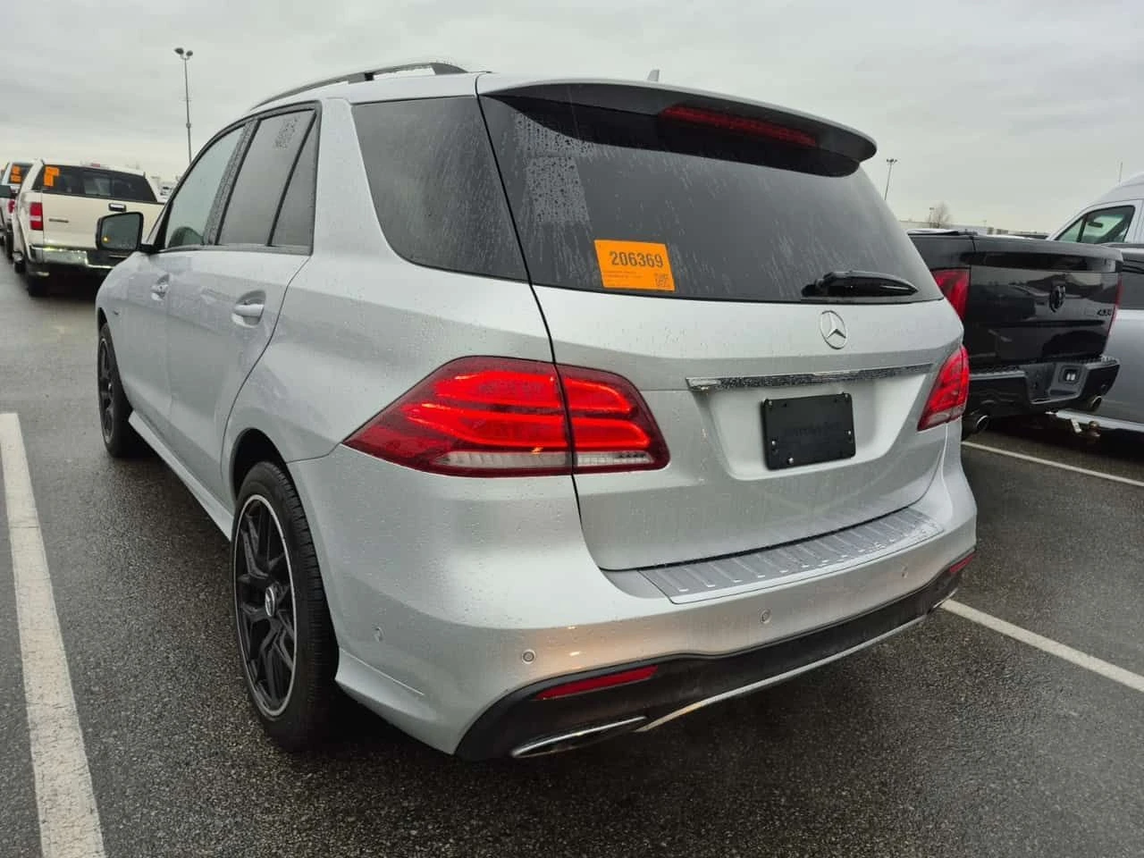 Mercedes-Benz GLE 450 AMG  / DISTRONIC / 360 / 2 КЛЮЧА , снимка 4 - Автомобили и джипове - 55464636