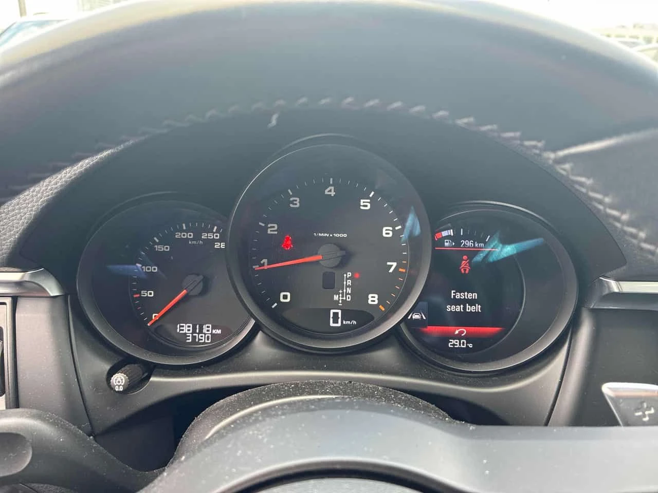 Porsche Macan AWD / BOSE / MATRIX / CARFAX / АВТОКРЕДИТ , снимка 8 - Автомобили и джипове - 55613959