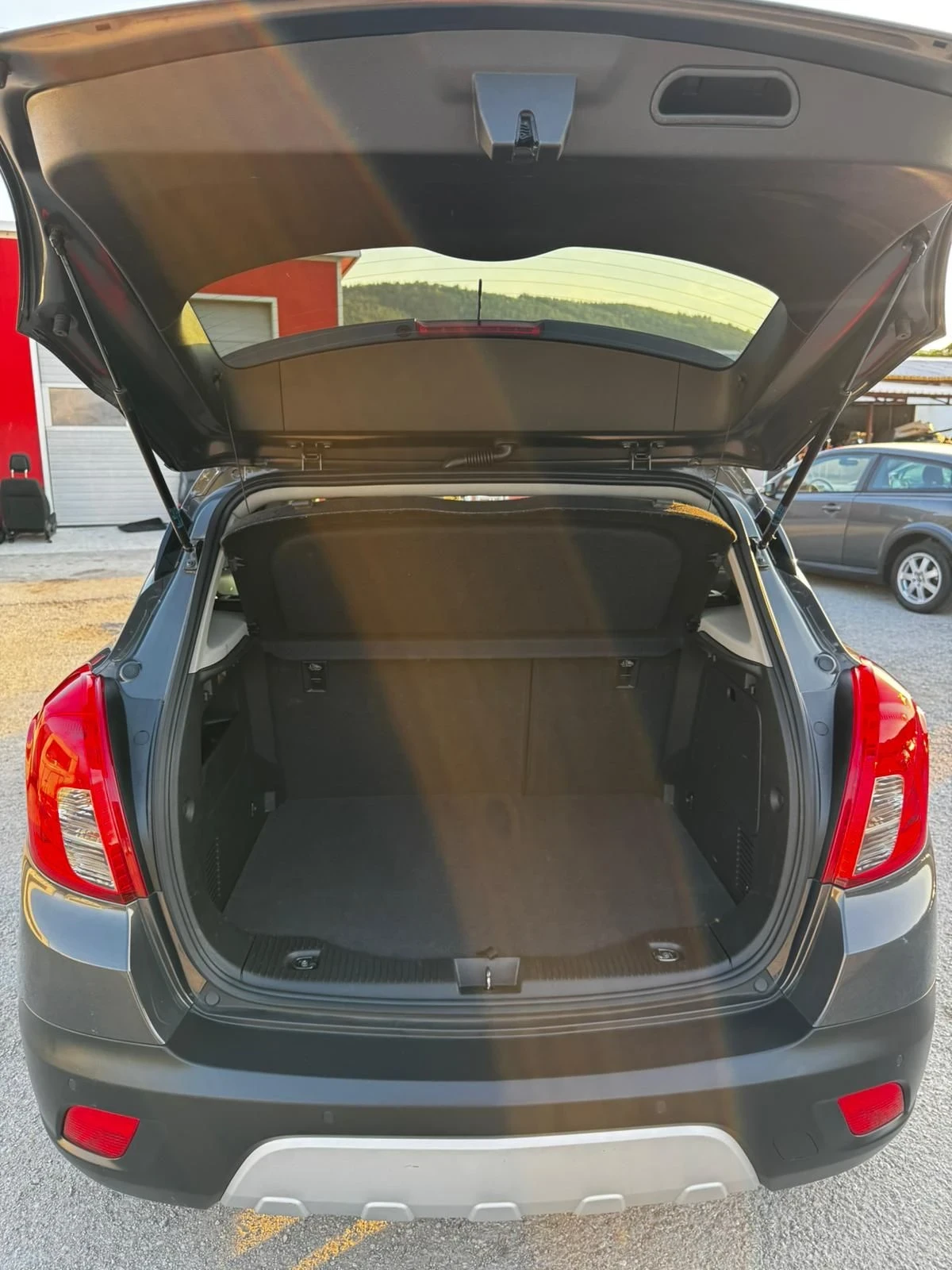 Opel Mokka 1.6CDTI, АВТОМАТ, EURO 6, НАВИГАЦИЯ, КАМЕРА , снимка 4 - Автомобили и джипове - 55980000