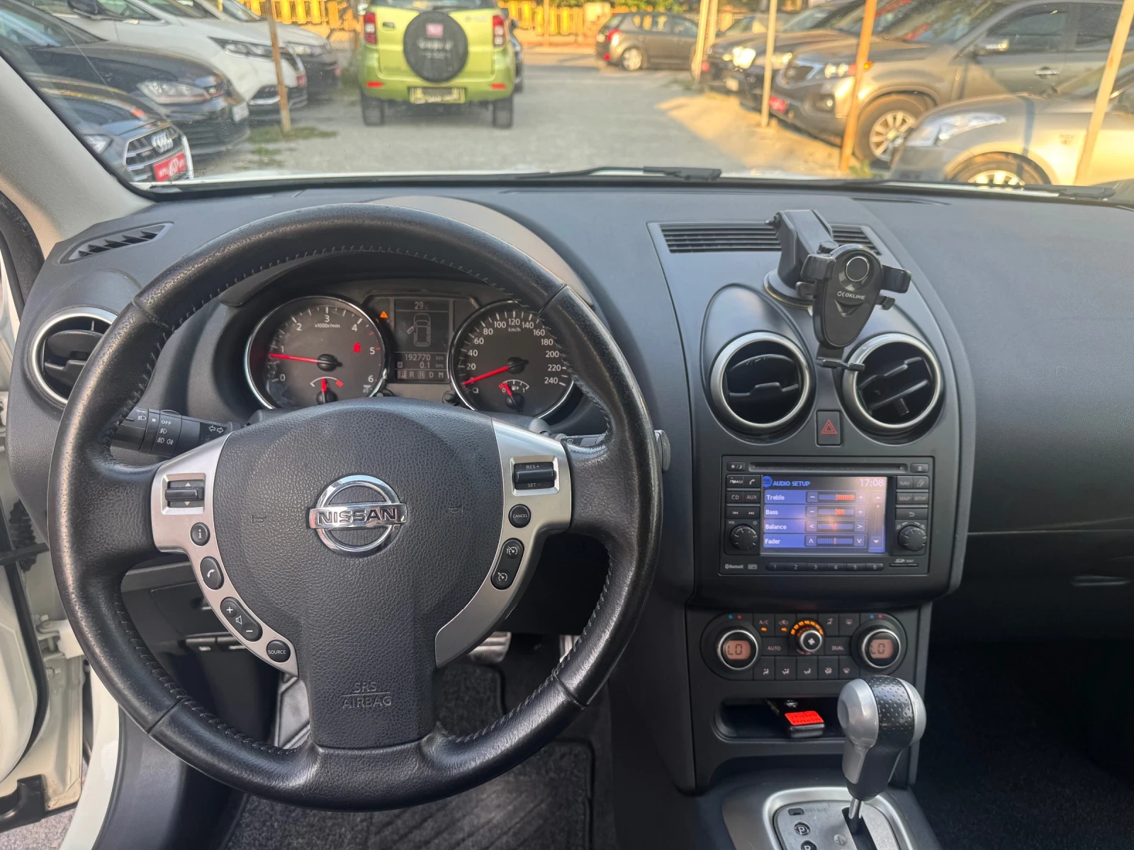 Nissan Qashqai 2.0DCI 4x4 Pano Navi | Mobile.bg � ����������� 12