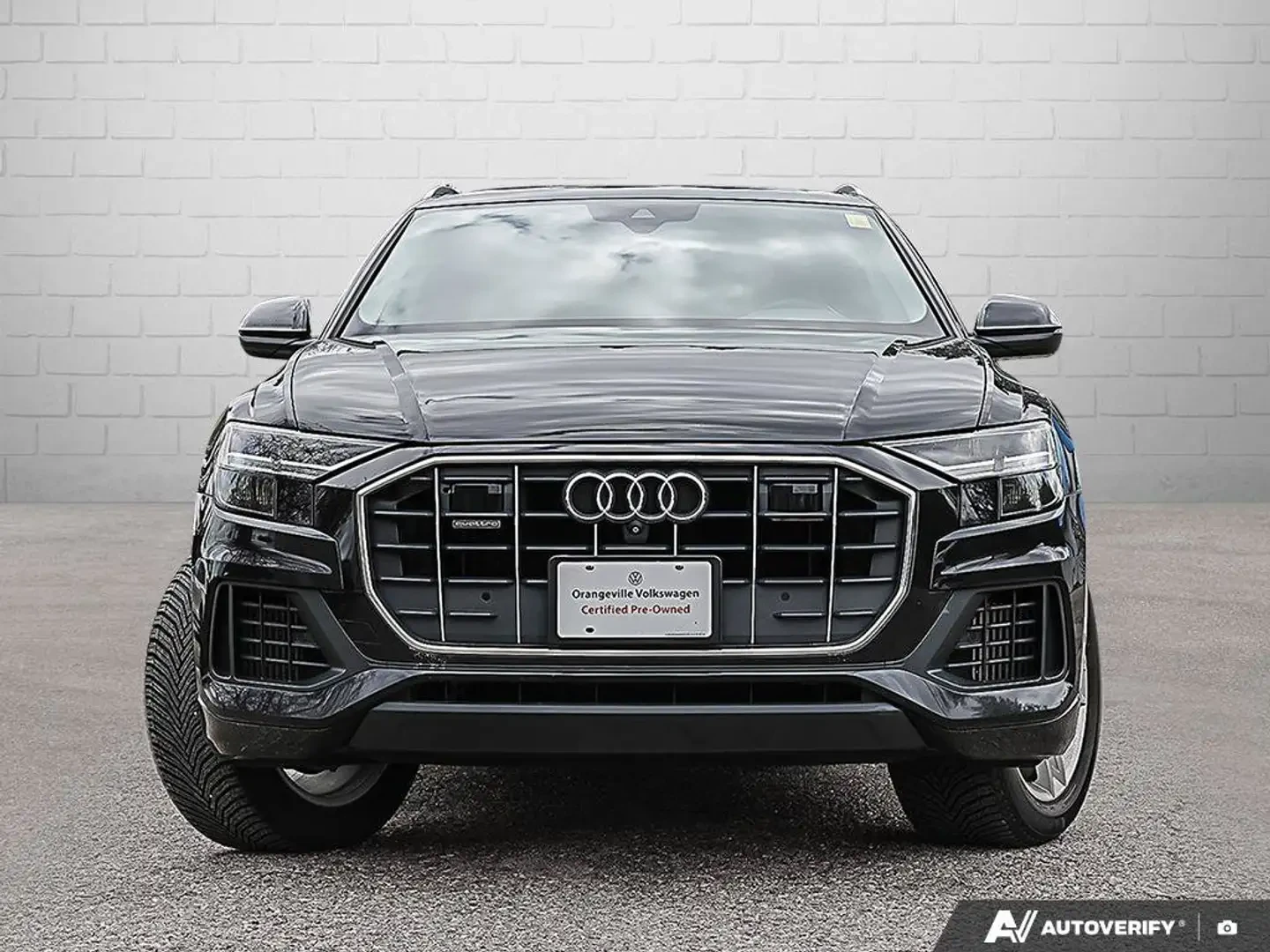 Audi Q8 55 TFSI CARFAX НАЛИЧЕН | 2019 | 116 910 км, снимка 2 - Автомобили и джипове - 56196989