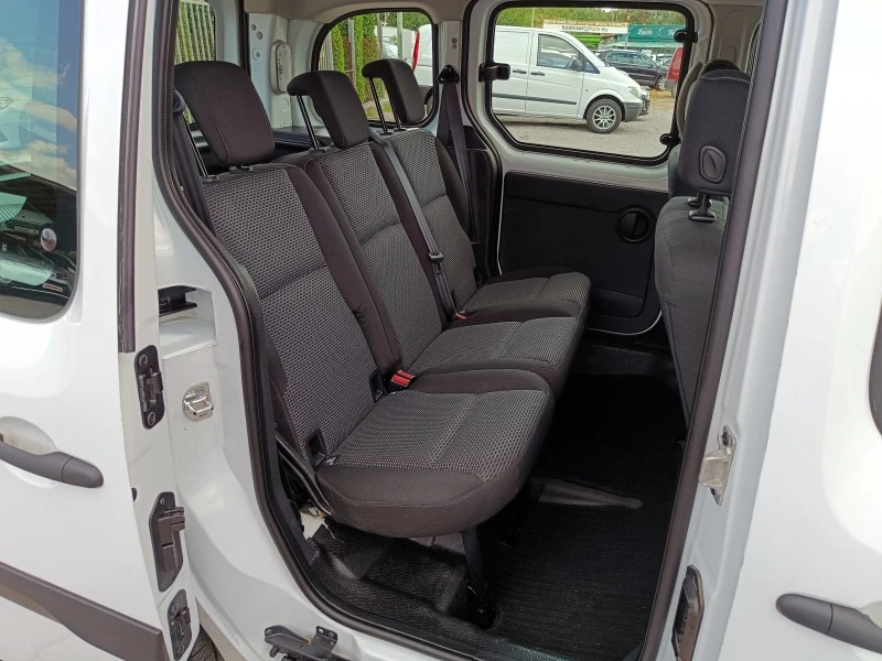 Mercedes-Benz Citan 1.5 d* 4+ 1* EURO 5B* НОВ ВНОС* , снимка 14 - Автомобили и джипове - 46707195