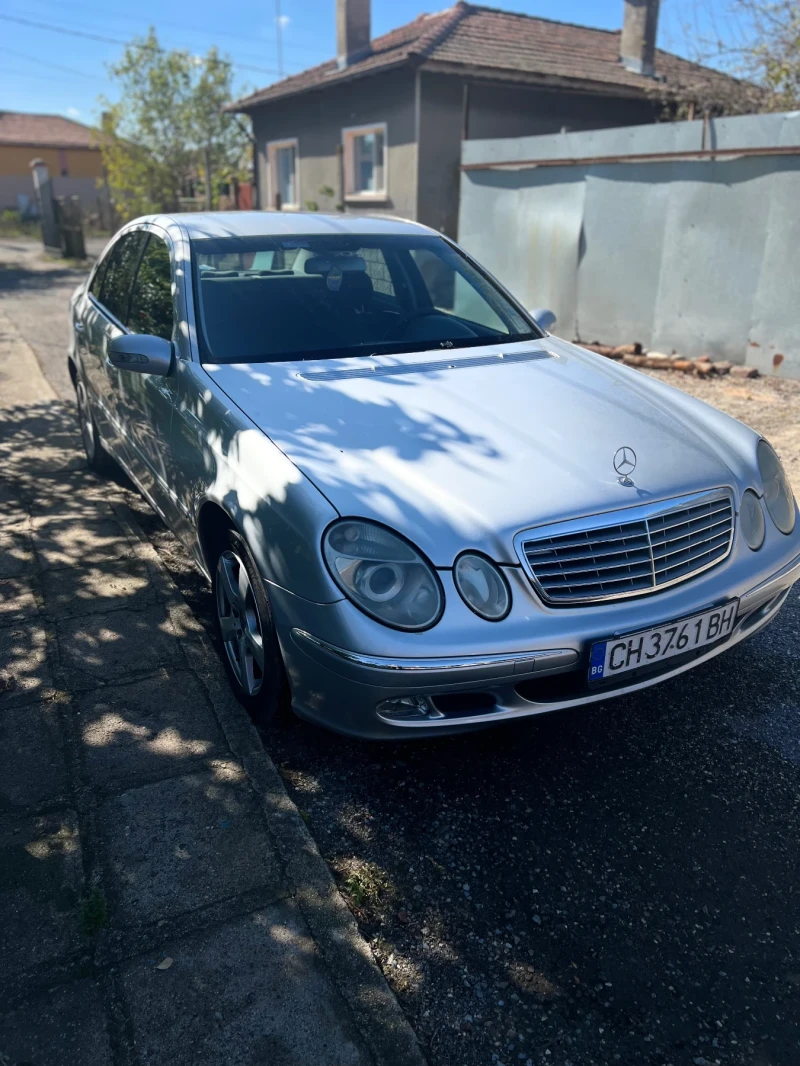 Mercedes-Benz E 240, снимка 3 - Автомобили и джипове - 47649978