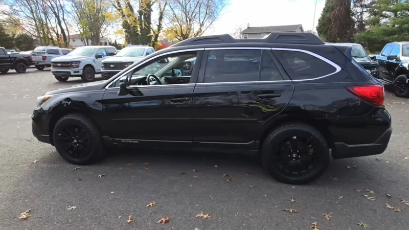 Subaru Outback 2018 Subaru Outback 2.5i Limited, снимка 2 - Автомобили и джипове - 48077604