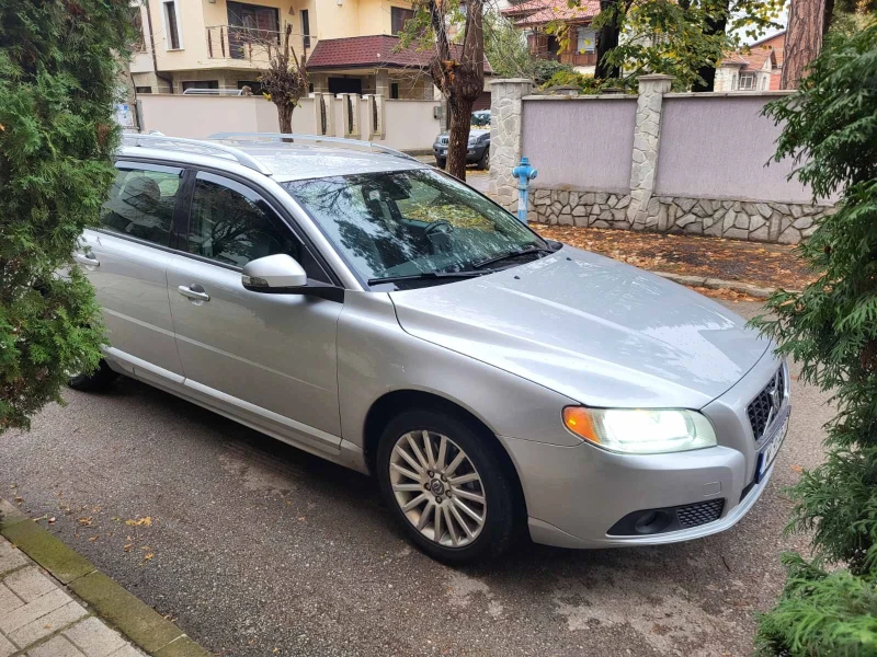 Volvo V70, снимка 5 - Автомобили и джипове - 48721131